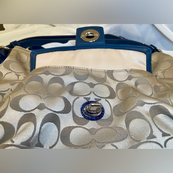 STUNNING BLUE and Khaki Coach Like New Penelope Signature Sateen Shoulder Bag - Picture 4 of 16
